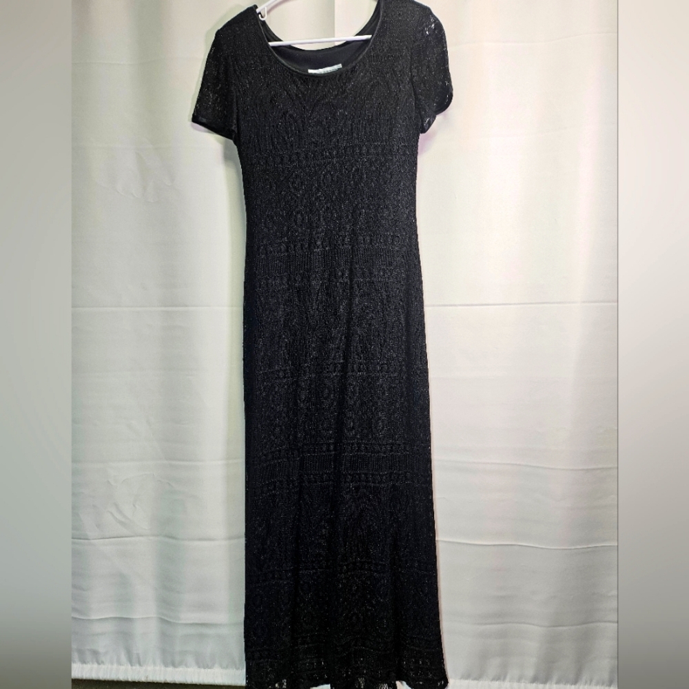 Elegant Lined Black Lace Dress by Jessica Howard